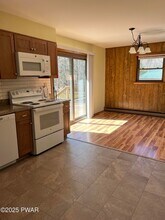 212 PA-590, Unit 325-2 in Greeley, PA - Building Photo - Building Photo