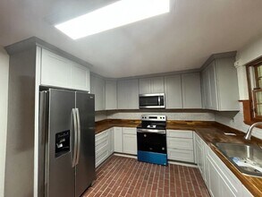 1801 NW 30th Terrace in Gainesville, FL - Building Photo - Building Photo