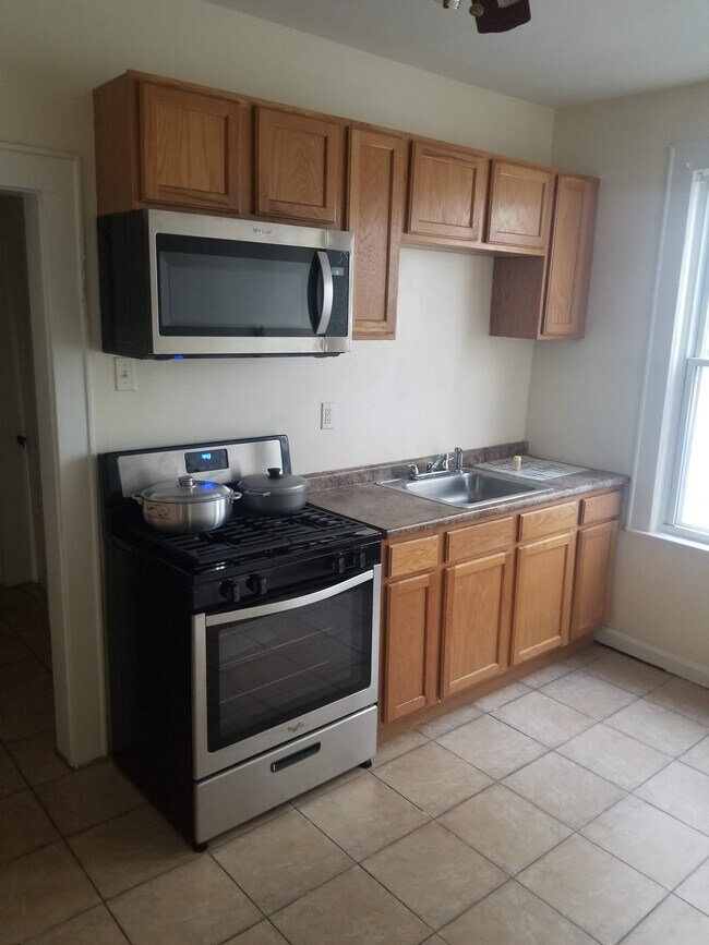 293 Kerrigan Blvd in Newark, NJ - Building Photo - Building Photo
