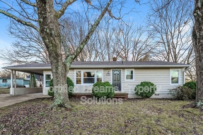 property at 1207 Thomason St