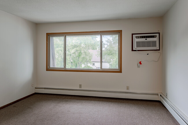 Rosebud Apartments in St. Cloud, MN - Foto de edificio - Interior Photo