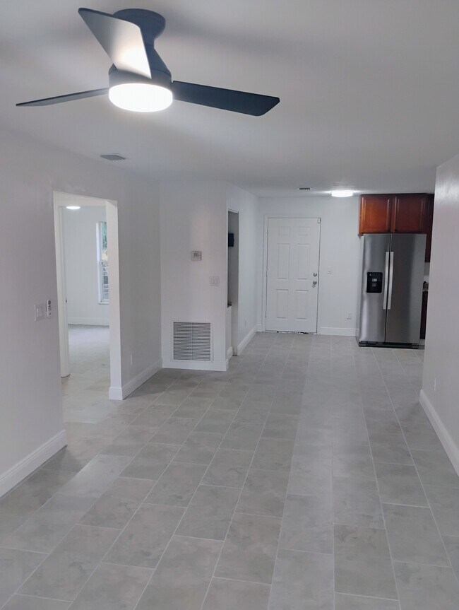 512 Fulton St in Daytona Beach, FL - Building Photo - Building Photo