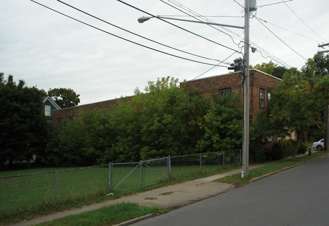 700 Oswego St in Utica, NY - Building Photo - Building Photo