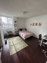 540 Kelton Ave, Unit 405 in Los Angeles, CA - Building Photo - Building Photo