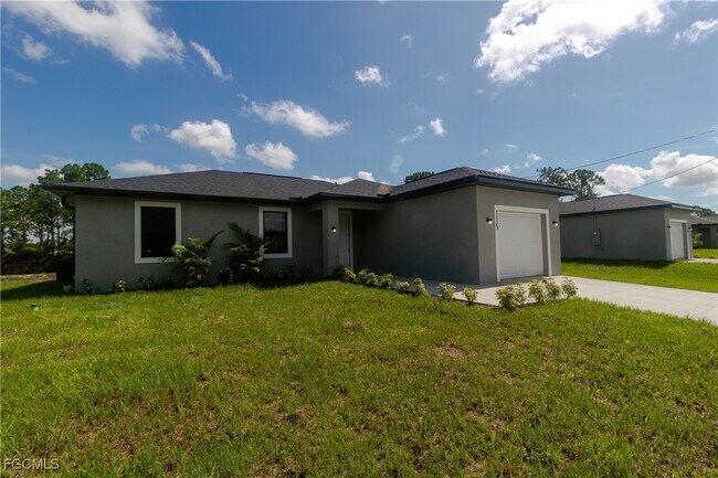 property at 1123 Deauville St E