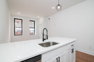 3033 W Diamond St in Philadelphia, PA - Building Photo - Building Photo