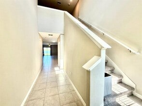 1036 Royal Empress Dr in Ruskin, FL - Building Photo - Building Photo