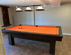 8 Parkrose Ct in Ballwin, MO - Building Photo - Building Photo