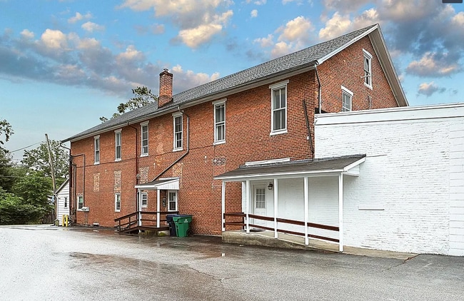 2379 Table Rock Rd, Unit A