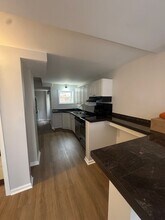 229 S Durham St in Baltimore, MD - Building Photo - Building Photo