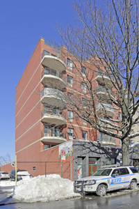 ACT TOWER in Flushing, NY - Foto de edificio - Building Photo