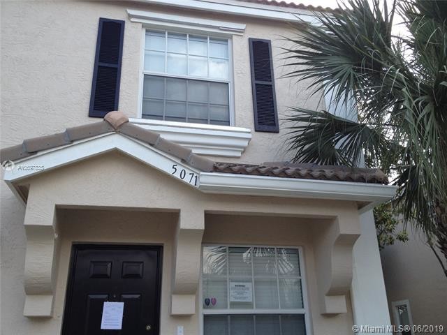 5071 Palmbrooke Cir-Unit -5071 in West Palm Beach, FL - Building Photo