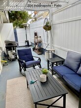 204 Indianapolis Ave in Huntington Beach, CA - Building Photo - Building Photo