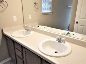 8715 Snow Goose in San Antonio, TX - Building Photo - Building Photo