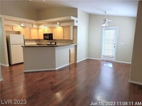 1554 Dallas Terrace in Henderson, NV - Foto de edificio - Building Photo