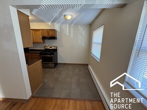3057 N Narragansett Ave in Chicago, IL - Building Photo - Building Photo