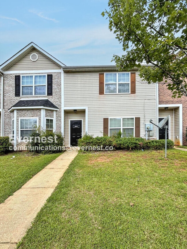 property at 8637 Thomas Ln