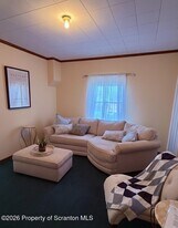 701 Main St in Avoca, PA - Building Photo