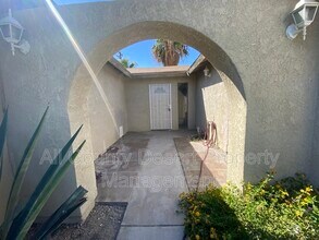 31425 Avenida El Mundo in Cathedral City, CA - Building Photo - Building Photo