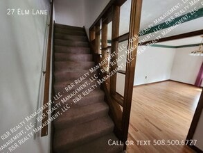 27 Elm Ln in Northbridge, MA - Building Photo - Building Photo