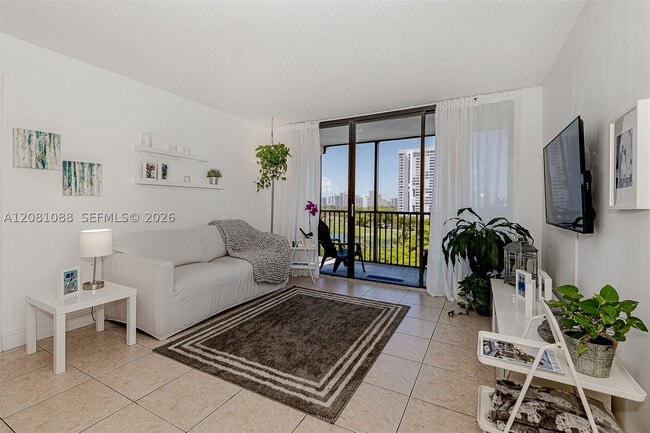 property at 3475 N Country Club Dr