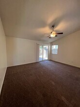 6615 Silver Moon Dr in Bakersfield, CA - Building Photo - Building Photo