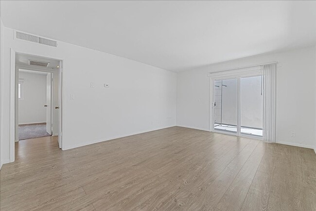 property at 5709 Hazeltine Ave
