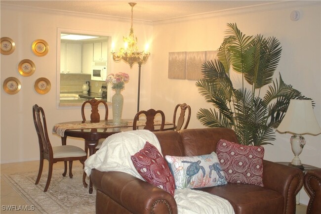 200 Valley Stream Dr in Naples, FL - Building Photo - Building Photo