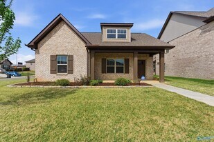 100 Sartain St in New Market, AL - Building Photo