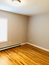 86 May St, Unit 3 in Worcester, MA - Foto de edificio - Building Photo