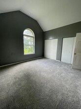 8445 S Gilbert Ct in Chicago, IL - Building Photo - Building Photo