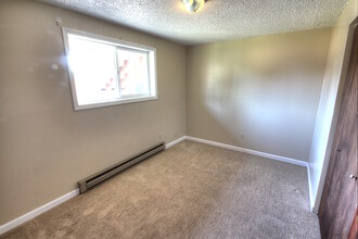 334 Harrison Boulevard, Unit #2 in Kalispell, MT - Foto de edificio - Building Photo