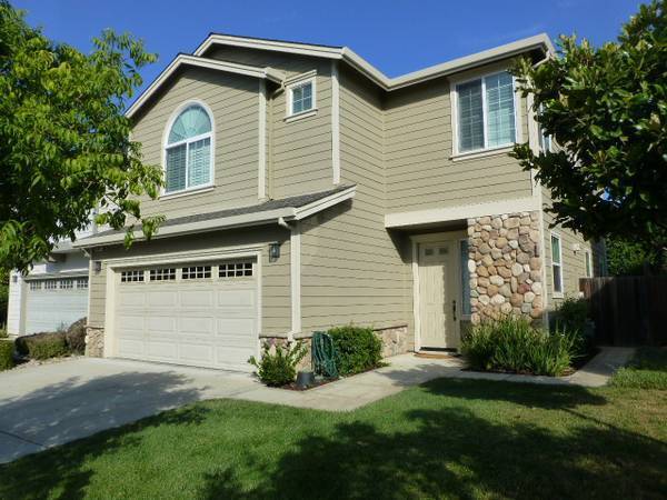 545 Calle Buena Vista
