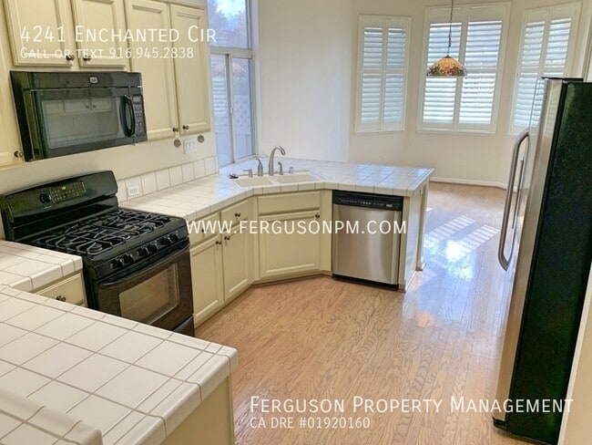 4241 Enchanted Cir in Roseville, CA - Building Photo - Building Photo