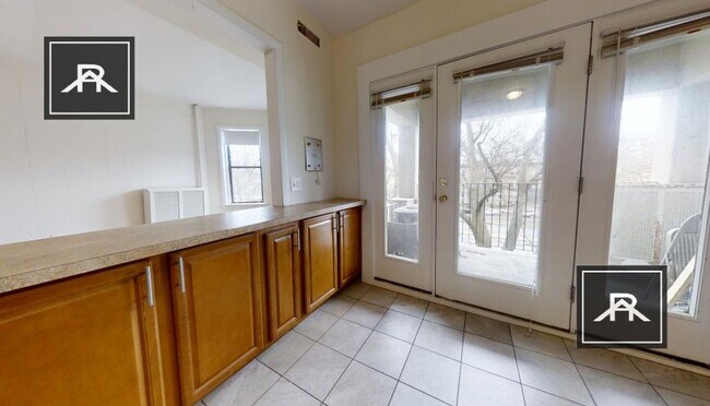 1137 Commonwealth Ave in Boston, MA - Building Photo - Building Photo
