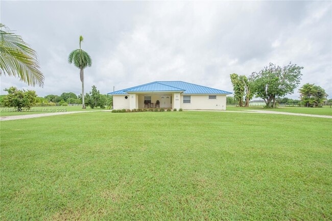 property at 19275 SW 256th St