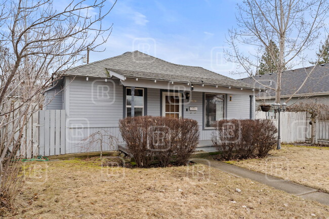 4214 N Jefferson St in Spokane, WA - Foto de edificio - Building Photo