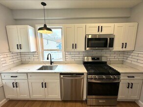 1A Puritan Ave, Unit 1 in Boston, MA - Building Photo - Building Photo
