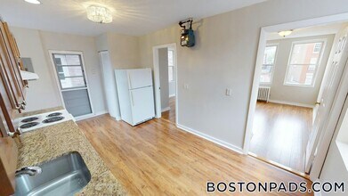 224 Hanover St in Boston, MA - Foto de edificio - Building Photo