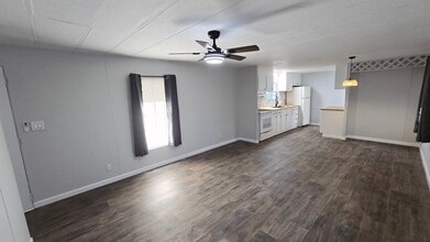 77 3rd St in Williston, SC - Building Photo - Building Photo