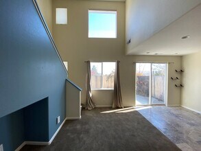 9278 Lone Wolf Cir in Reno, NV - Building Photo - Building Photo