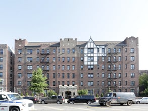 95 Linden Blvd in Brooklyn, NY - Foto de edificio - Building Photo