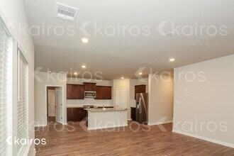 11486 Brookwood Dr in Denham Springs, LA - Foto de edificio - Building Photo