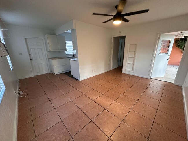 230 NE 5th Terrace in Delray Beach, FL - Building Photo - Building Photo