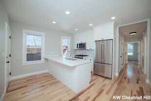 25 Edison Grn, Unit 1 in Boston, MA - Building Photo