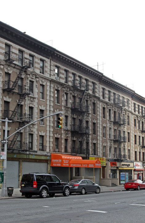 706-708 Amsterdam Ave in New York, NY - Foto de edificio
