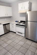 2804 Carriage Dr in Winston-Salem, NC - Building Photo - Building Photo