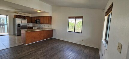 4904 Vincennes Ct in Cape Coral, FL - Building Photo - Building Photo