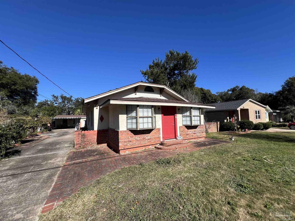 1702 E Maxwell St in Pensacola, FL - Building Photo