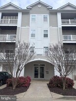 23520 FDR Boulevard, Unit 305 in California, MD - Building Photo